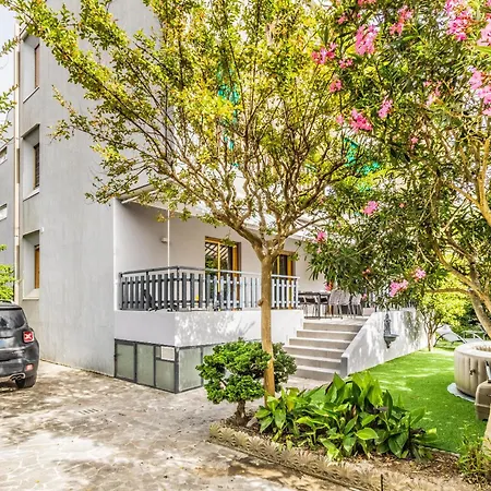 House-garden & Hydromassage-sea-free Parking Casa de Férias