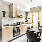 House-garden & Hydromassage-sea-free Parking Semesterbostad