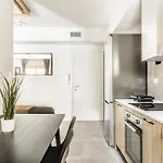 Semesterbostad House-garden & Hydromassage-sea-free Parking *