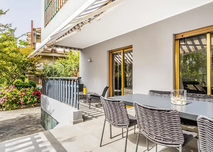 House-garden & Hydromassage-sea-free Parking *