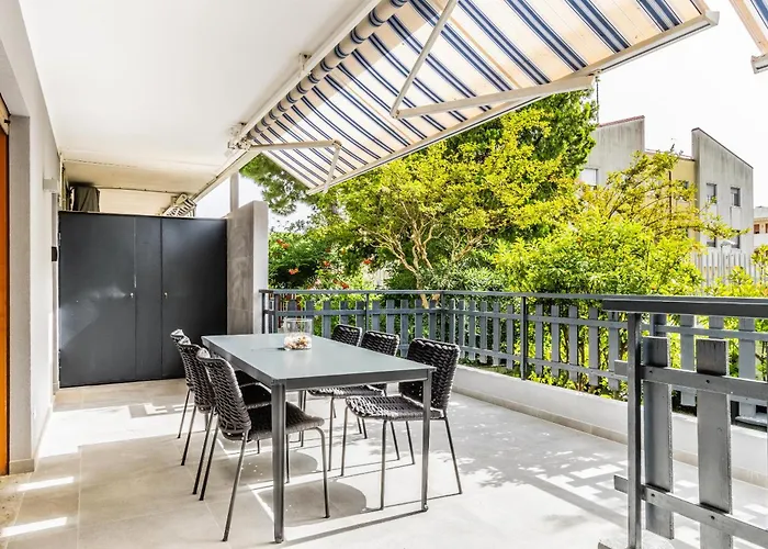 House-garden & Hydromassage-sea-free Parking